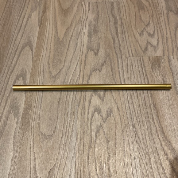 Threshold 18” Casual Tower Bar in Brass - Picture 5 of 5